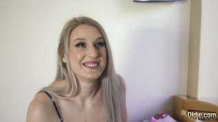 Online film Stunning Beautiful Teenager Gets Fucked By Horny Big Cock And Swallows His Cumshot Like A Nasty Slut