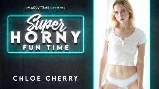 Online film Chloe Cherry in Chloe Cherry - Super Horny Fun Time
