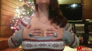 Online film Monica Mendez - Christmas Sweater Webcam 1