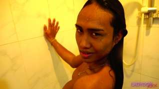 Online film Sweet Ladyboy In The Shower