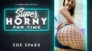 Online film Zoe Sparx in Zoe Sparx - Super Horny Fun Time