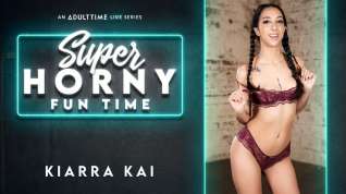 Online film Kiarra Kai in Kiarra Kai - Super Horny Fun Time