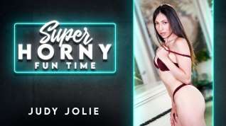 Online film Judy Jolie in Judy Jolie - Super Horny Fun Time