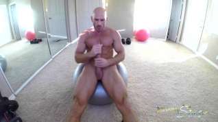 Online film Johnny Sins In Porn Chap Jerks Off Whilst Working Out