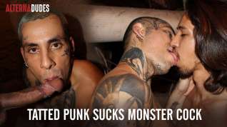 Online film Tatted Punk Sucks Monster Cock