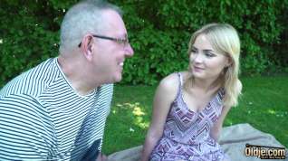Online film Lolly Small In Hard Fuck In The Park