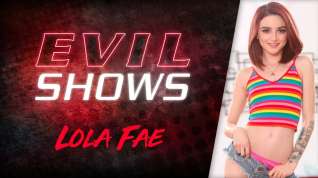 Online film Evil Shows - Lola Fae, Scene #01