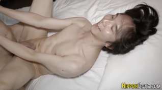 Online film Japanese Twink Gets Plowed And Jerked