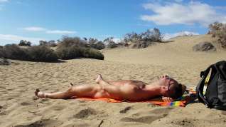 Online film Jerking Off In The Dunes Of Gran Canaria