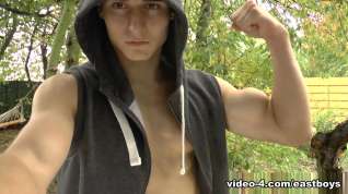 Online film Muscle Flexing - Oil Massage - EastBoys