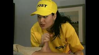 Online film Slutty Camelia sexy Postgirl