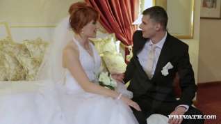 Online film Redhead Bride Has Threesome Before Wedding