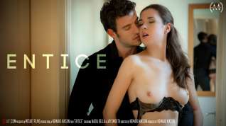 Online film Entice - Nadia Bella & Jay Smooth - SexArt