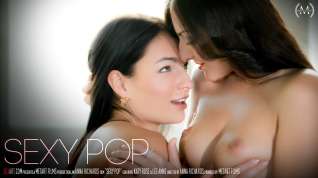 Online film Sexy Pop - Katy Rose & Lee Anne - SexArt
