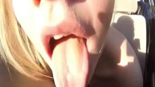 Online film Reckless Young Hippie Blowjob While Driving