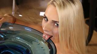 Online film Katy Sky in Diving Into Golden Pee at PuffyNetwork