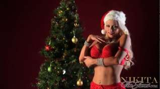 Online film Nikita Von James Celebrates Christmas Her Way - NikitaVonJames