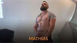 Online film Mathias in Mathias - NextDoorStudios