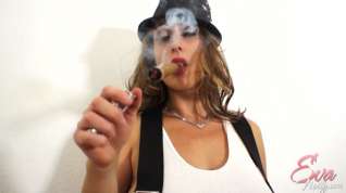 Online film Eva Notty and Kevin Strong Smoking Cigar - EvaNotty