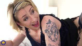Online film Tattooed blonde mature, Julie Holly likes the way a handsome guy is fucking her brains out
