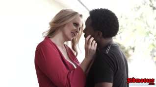 Online film Julia Ann is a seductive blonde milf who seems to like to have interracial sex
