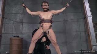 Online film Mandy Muse - Freshly Chained