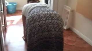 Online film British amateur granny gets her panties sniffed for extra cash