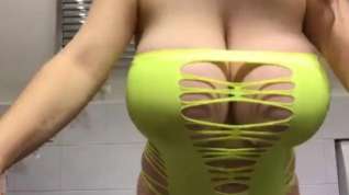 Online film Brunette with giant tits and green bikini