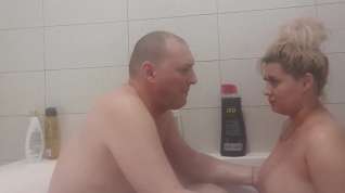 Online film Couple take a shower