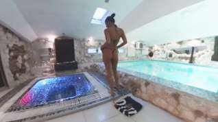 Online film Coco De Mal in Hot Tub - myVRsin