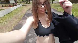 Online film College Girl Flashing And Masturbating In A Park
