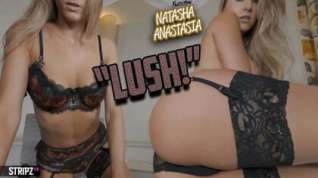 Online film Natasha Anastasia in Lush! - StripzVR