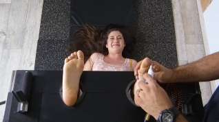 Online film Noemy Feet tickle