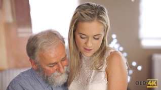 Online film OLD4K. Pretty blonde with perfect body makes love to old dude