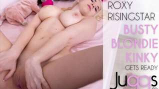 Online film Busty Blondie Kinky Teen... Gets Ready - SexLikeReal