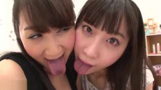 Online film Japanese Lesbian Kiss With Lots Of Spit