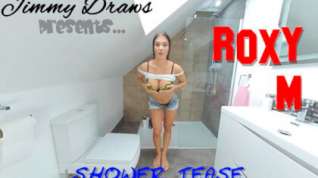 Online film Roxy M, Bedroom Tease - SexLikeReal