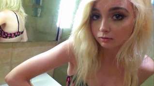 Online film The young blonde gave the bearded man in the toilet and made him Blowj...