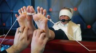 Online film Long Tickling Procedures With Roses Big Feet And Arches