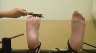 Online film Feet whipped by two girls , falaka, bastinado