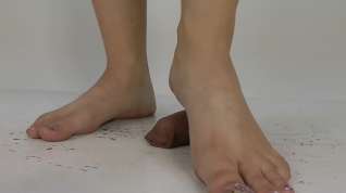 Online film Jette cock crush dancing barefooted