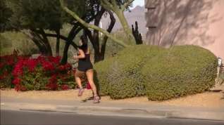 Online film Hot candid fit girl jogging in tight shorts