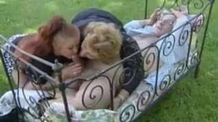 Online film Two Grannies Take Tea and Cock