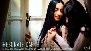 Online film Resonate Dance - Anna Rose & Margot A - SexArt