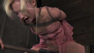 Online film Restrained blonde sub gets toyed