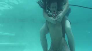 Online film Drea Morgan Frogtied Underwater