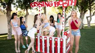 Online film Ivy Wolfe & Danni Rivers in Caught At The Kissing Booth - GirlsWay