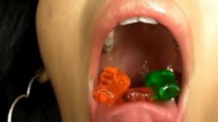 Online film Two hot girls swallow gummy bears and worms