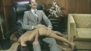 Online film Return To Sex Fifth Avenue (1986) - spanking scene