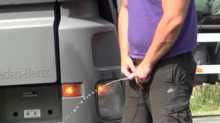 Online film public piss action